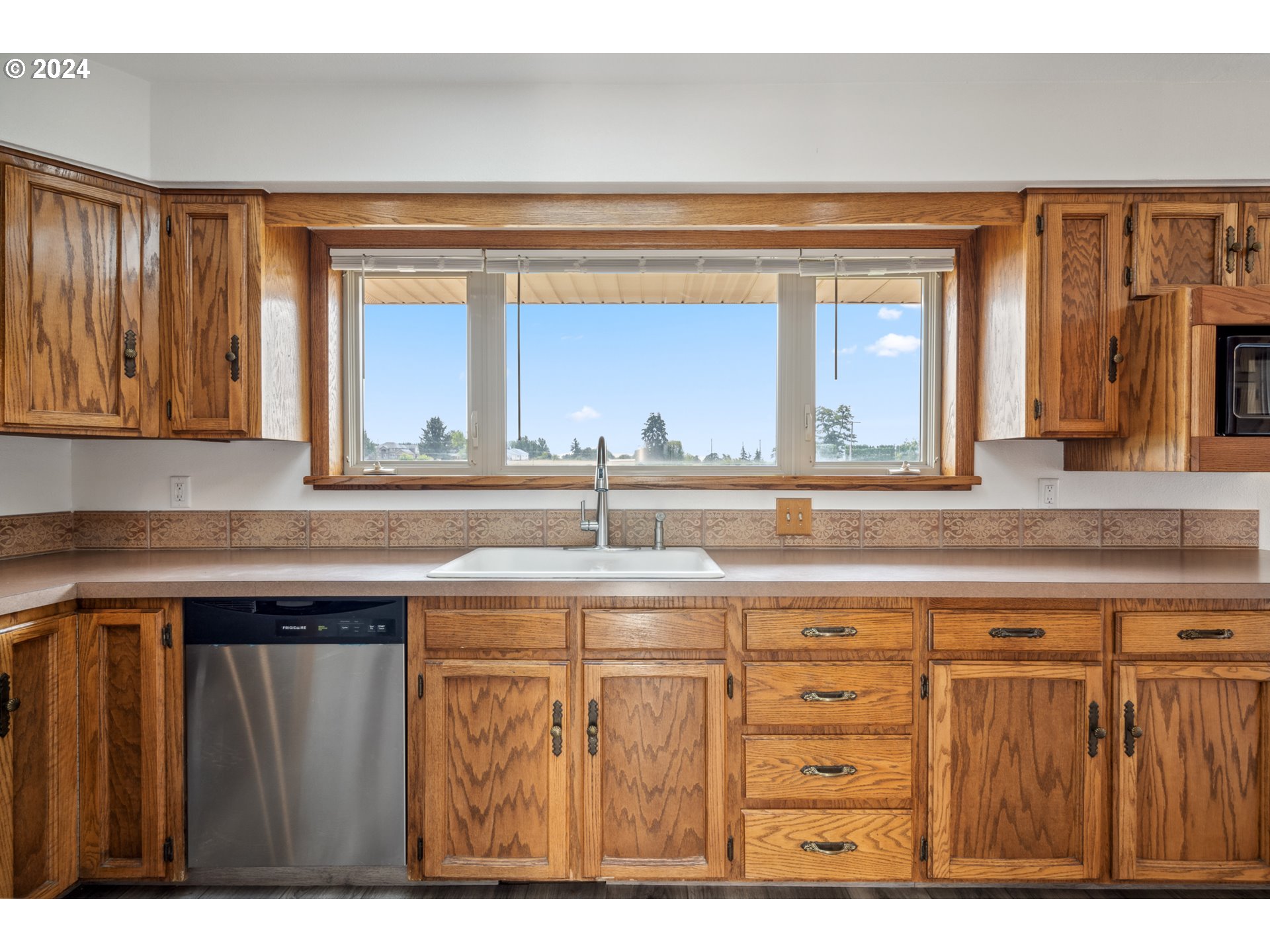 18908 Northeast 65th Street Vancouver, WA 98682 - Photo 26 of 48