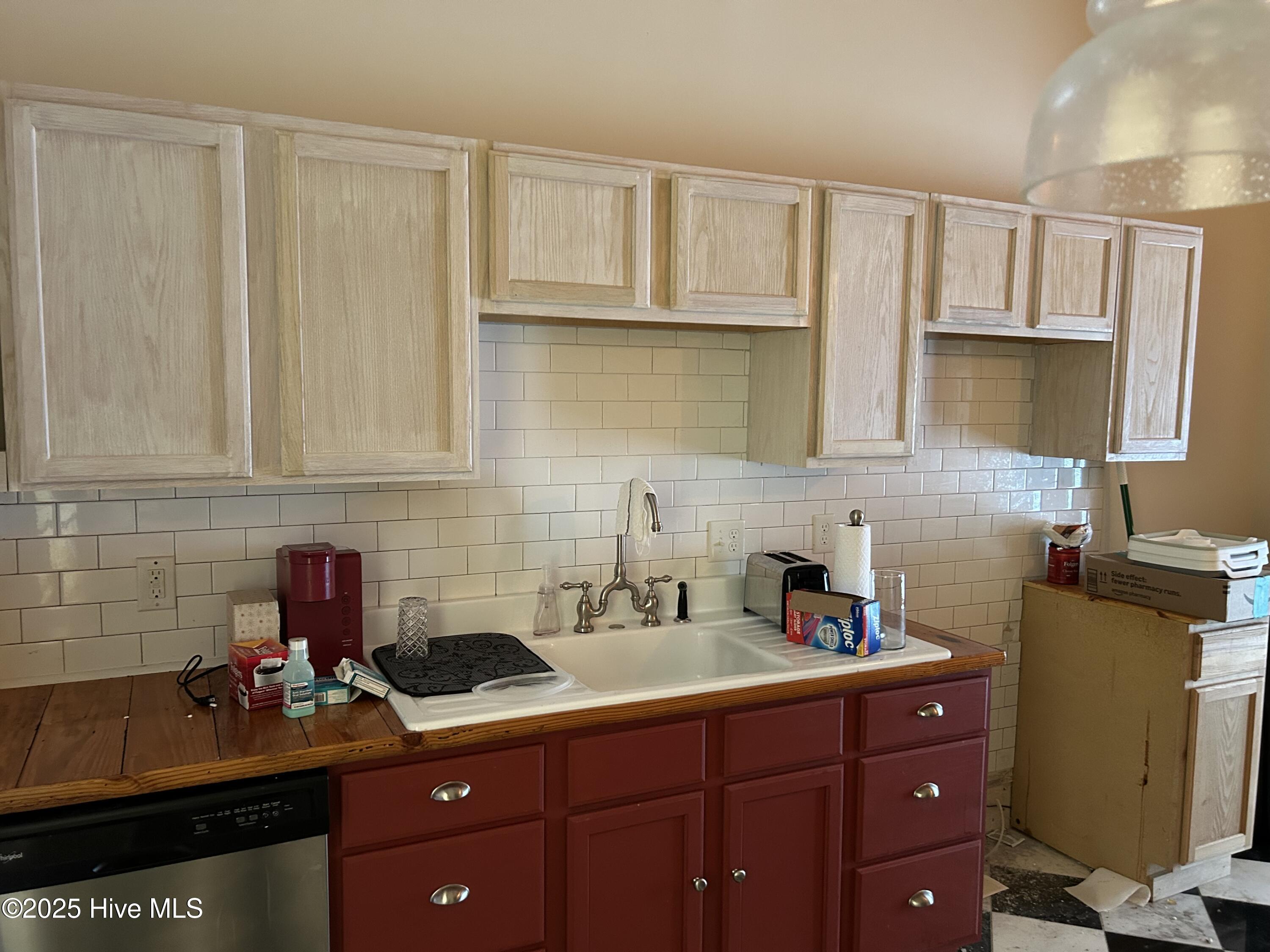 106 West Barrett Street Carthage, NC 28327 - Photo 4 of 7 IMG_5535