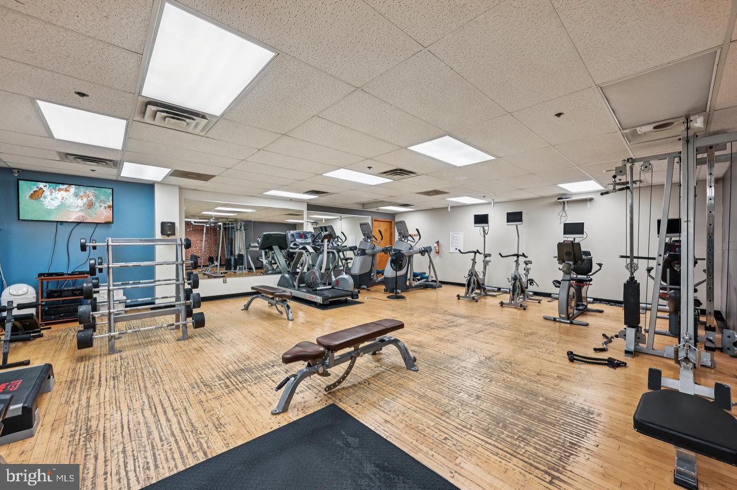 2772 Lighthouse Point East, Unit 303 Baltimore, MD 21224 - Photo 31 of 35 Fitness studio.