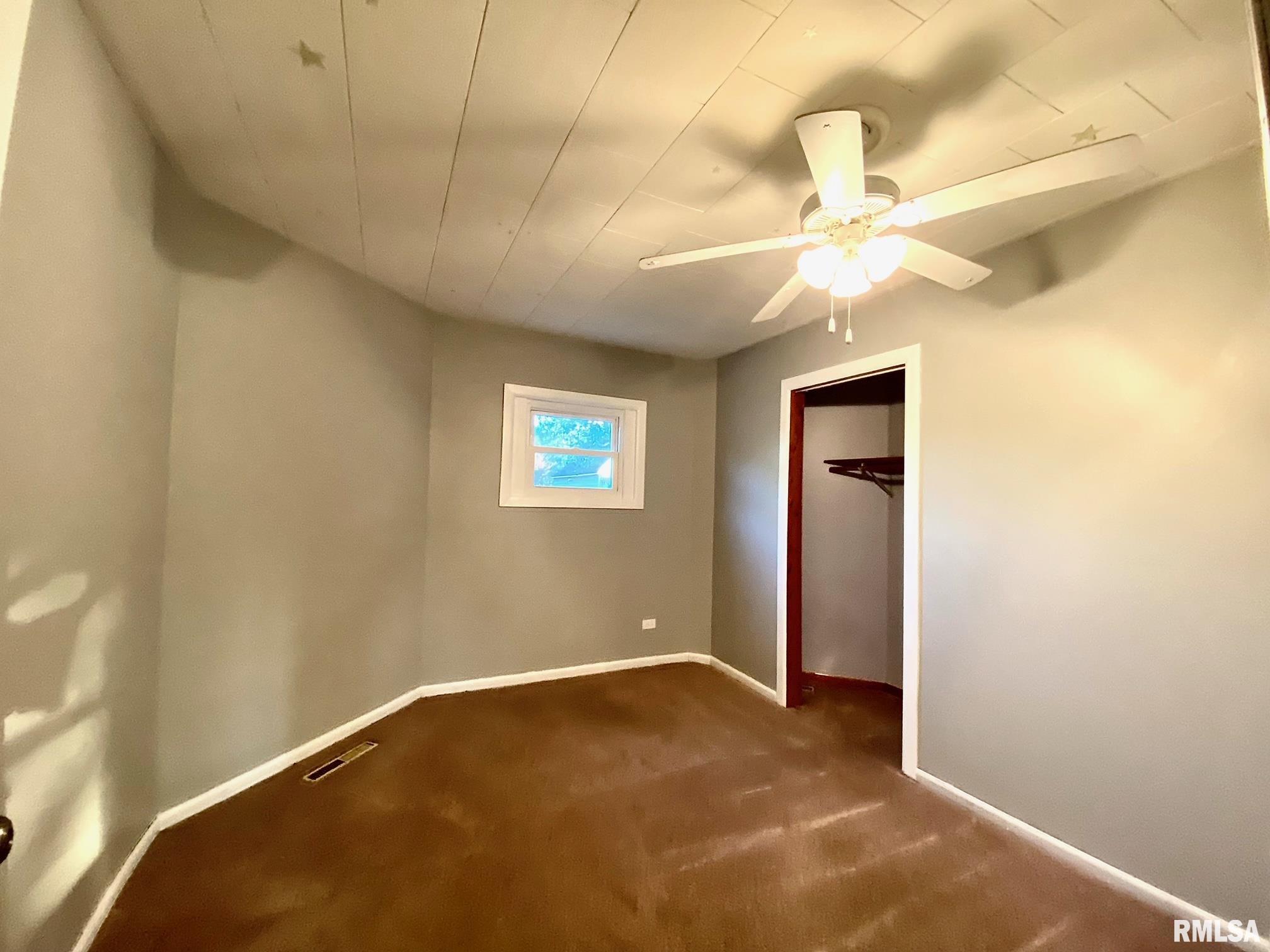 307 South State Street Christopher, IL 62822 - Photo 11 of 18 Gallery Image 11