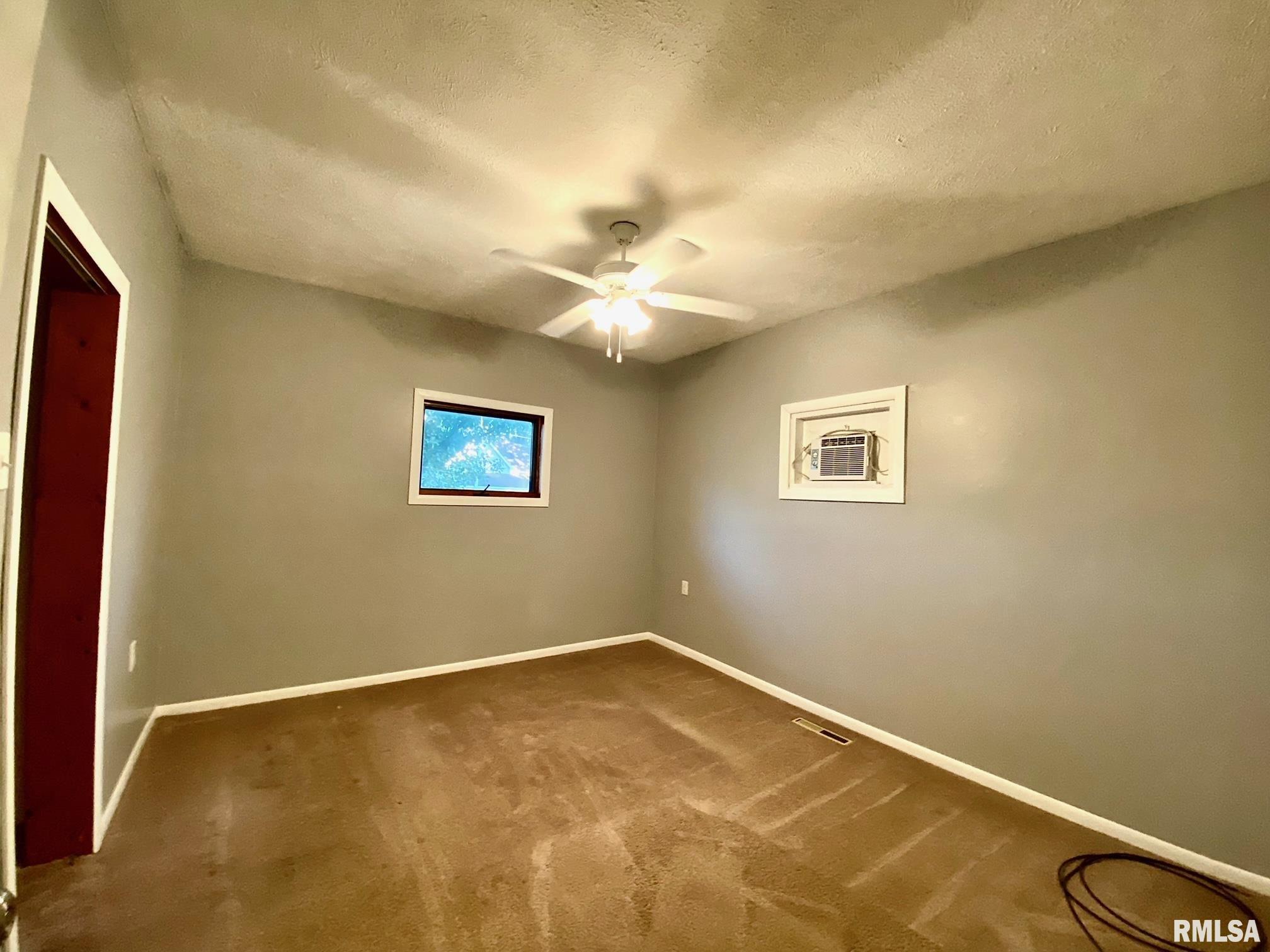 307 South State Street Christopher, IL 62822 - Photo 9 of 18 Gallery Image 9