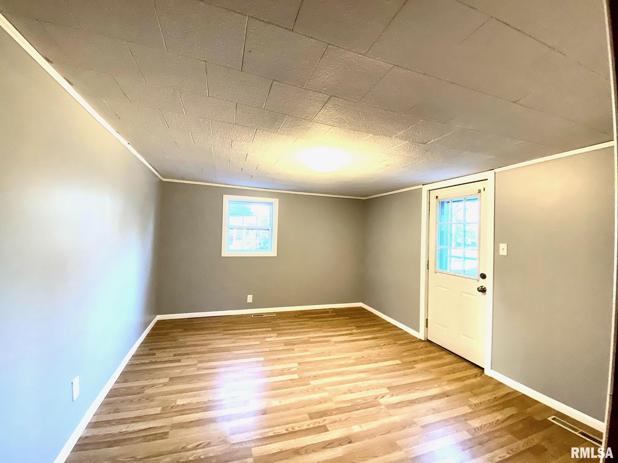 307 South State Street Christopher, IL 62822 - Photo 10 of 18 Gallery Image 10