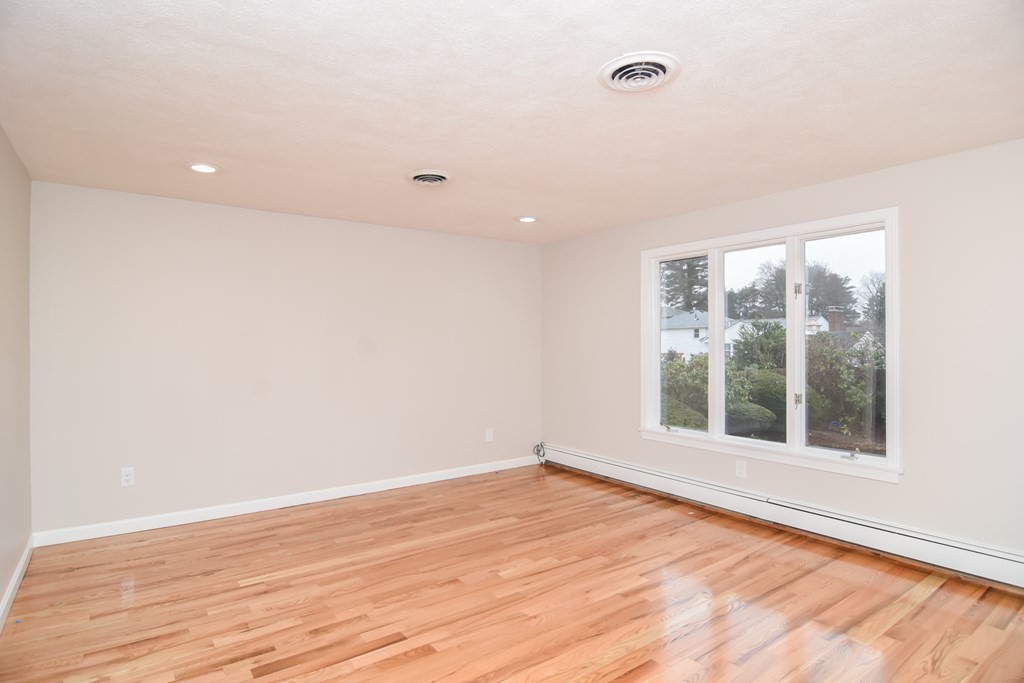 21 Cunningham Road Dedham, MA 02026 - Photo 13 of 29 Gallery Image 13