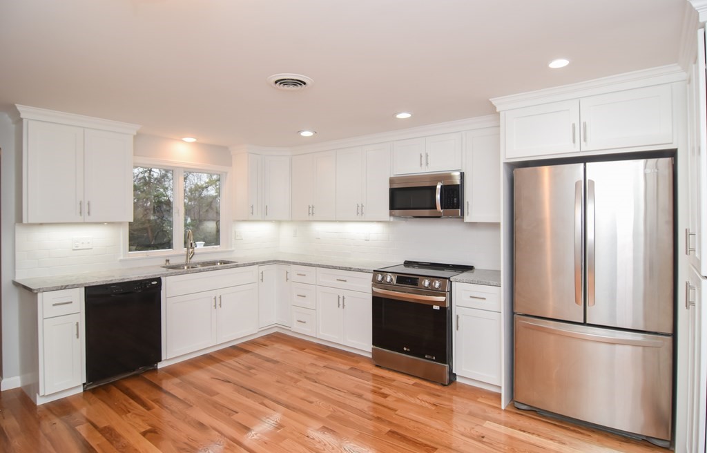 21 Cunningham Road Dedham, MA 02026 - Photo 9 of 29 Gallery Image 9