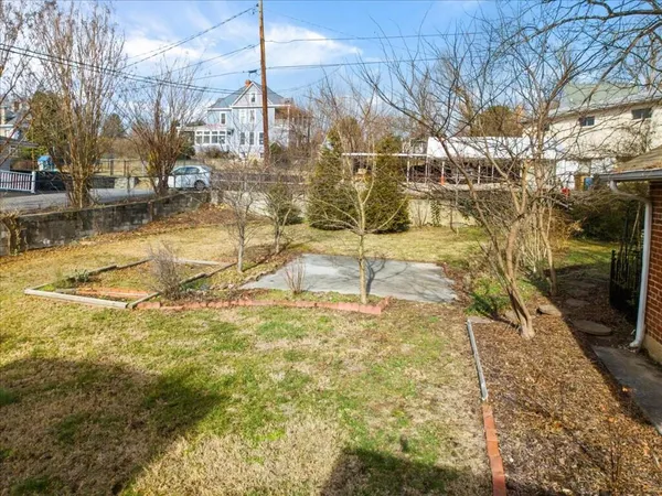 $240,000 | 36 Northwest Eighth Street Northwest, Pulaski, VA 24301