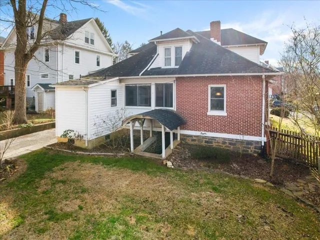 $240,000 | 36 Northwest Eighth Street Northwest, Pulaski, VA 24301