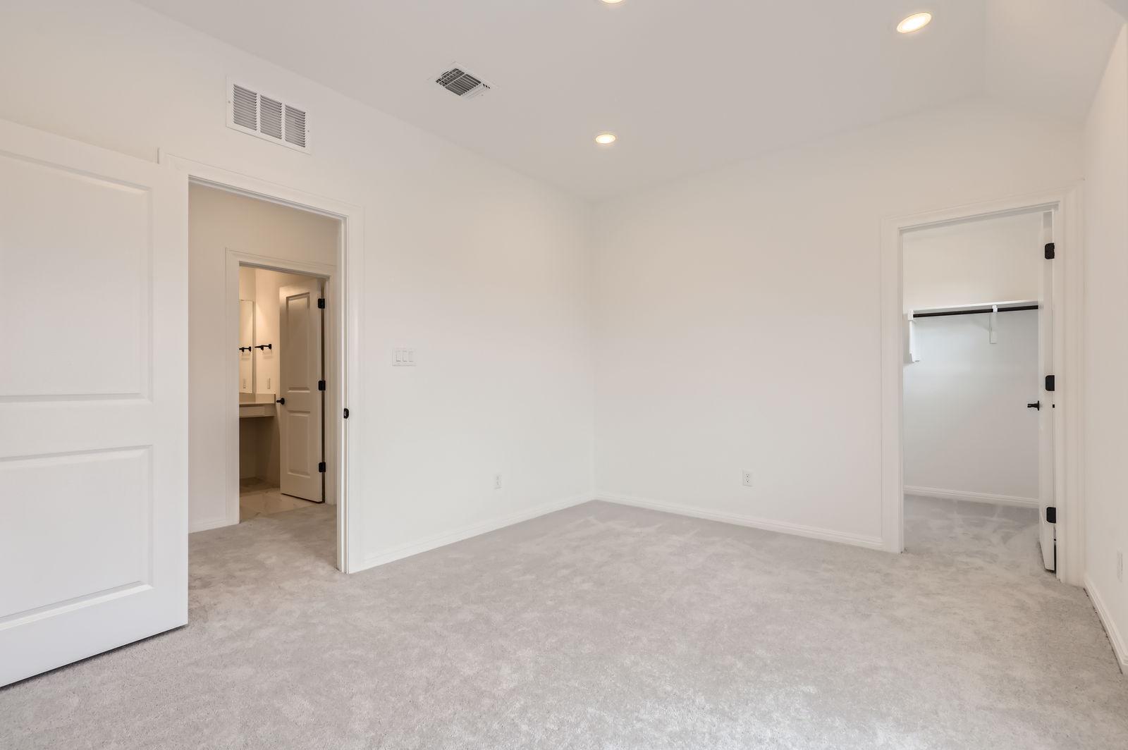 1208 Legends Lane Georgetown, TX 78628 - Photo 19 of 28