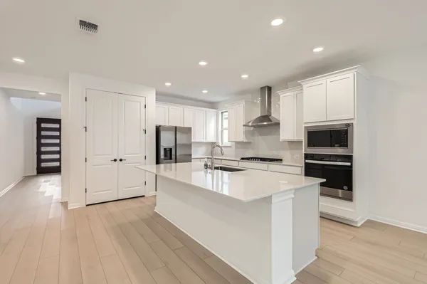 $3,400 | 1208 Legends Lane, Georgetown, TX 78628