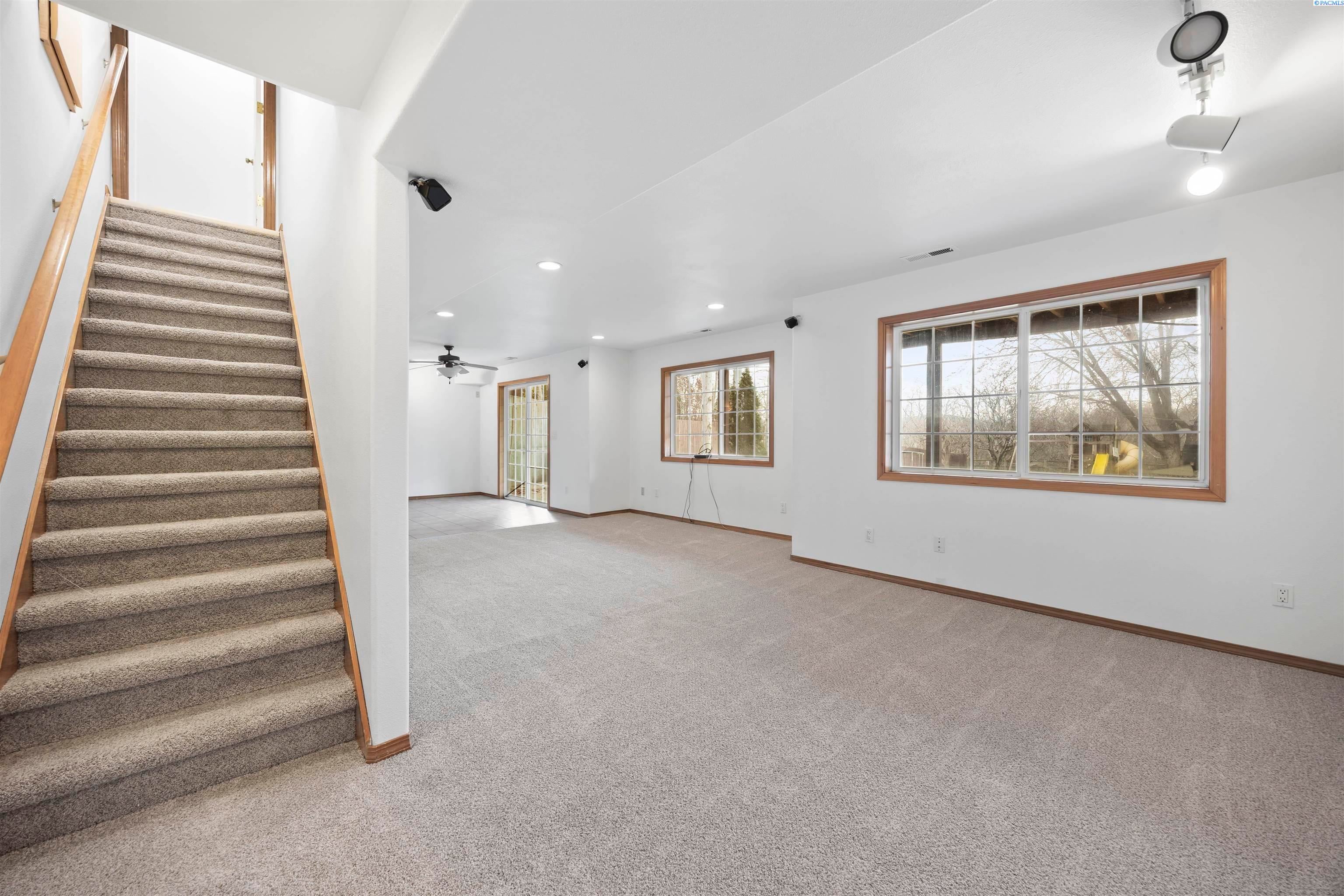 285 Rachel Road Kennewick, WA 99338 - Photo 27 of 44 Gallery Image 27