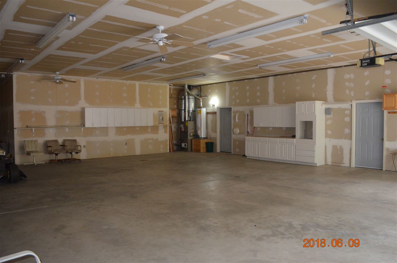 4310 East Russell Road Colbert, WA 99005 - Photo 14 of 20