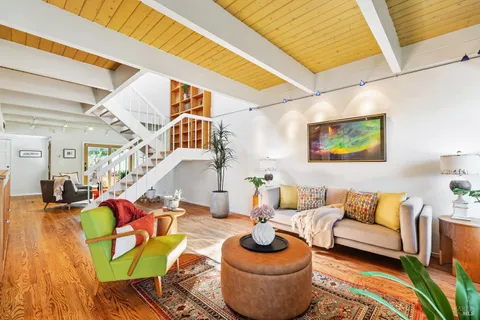 $999,999 | 1318 South Mallard Drive, Richmond, CA 94801