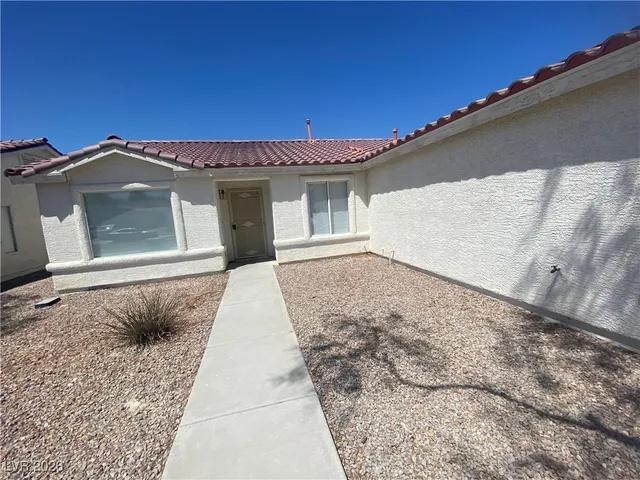 $1,910 | 3122 Flower Garden Court, North Las Vegas, NV 89031
