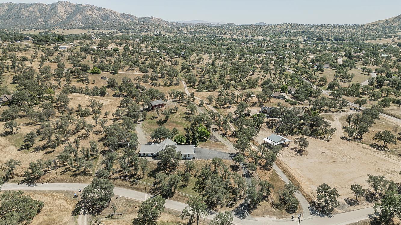 14815 Garlock Lane Prather, CA 93651 - Photo 77 of 80