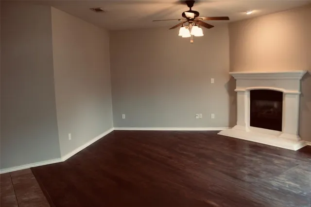 $2,500 | 10240 Los Barros Trail, Fort Worth, TX 76177