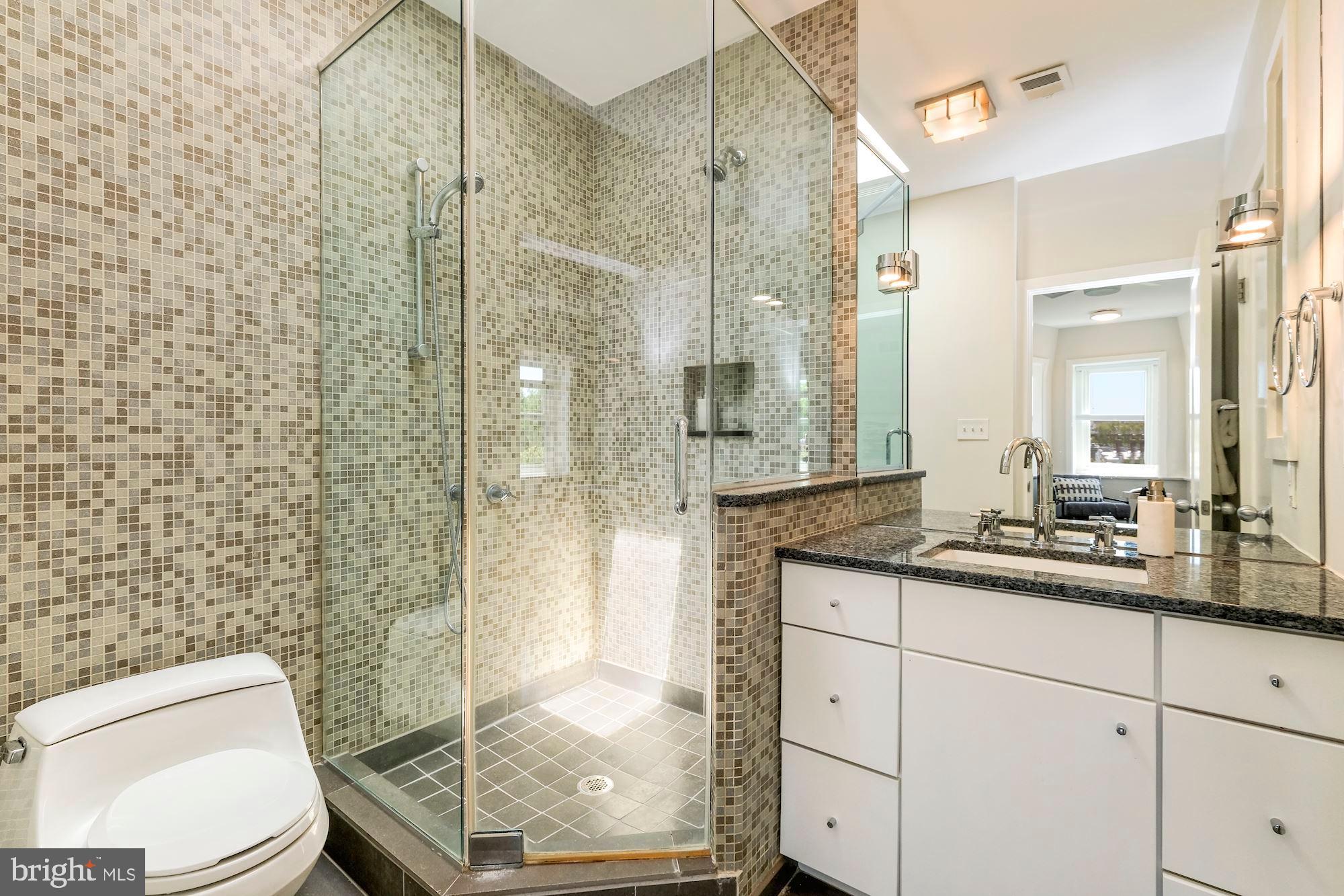 1505 R Street Northwest Washington, DC 20009 - Photo 14 of 29