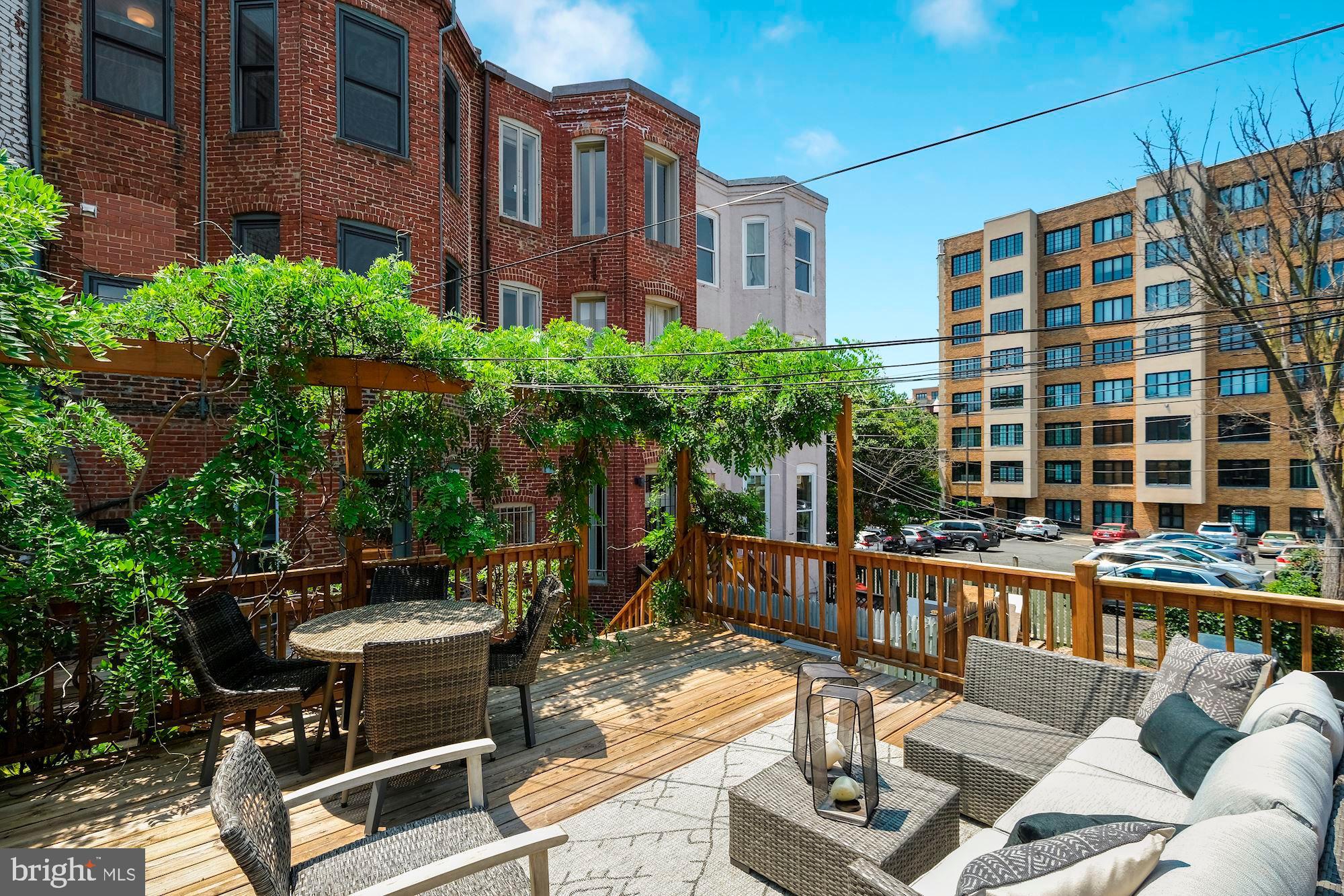 1505 R Street Northwest Washington, DC 20009 - Photo 25 of 29