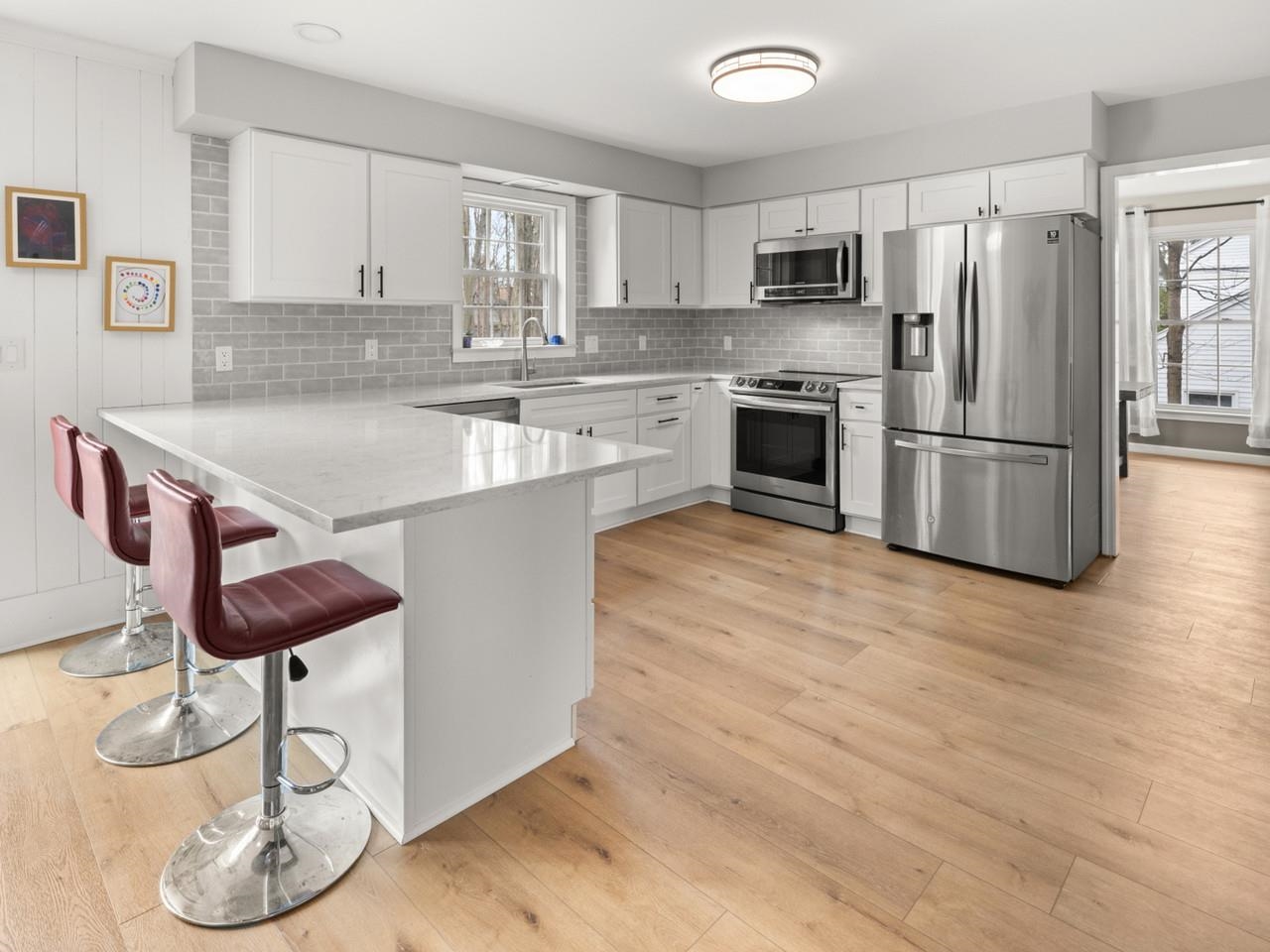 185 Summit Circle Shelburne, VT 05482 - Photo 8 of 45