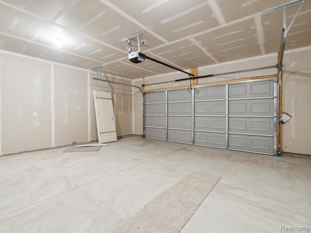 1703 Ashfield Street Howell, MI 48855 - Photo 46 of 56
