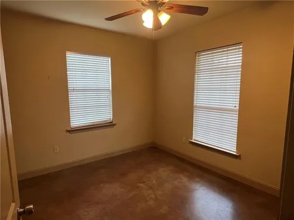 $1,500 | 14 1st Street, Gretna, LA 70053