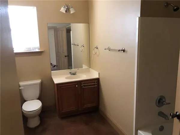 $1,500 | 14 1st Street, Gretna, LA 70053