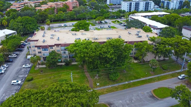 $195,000 | 7300 Northwest 17th Street, Unit 416, Plantation, FL 33313