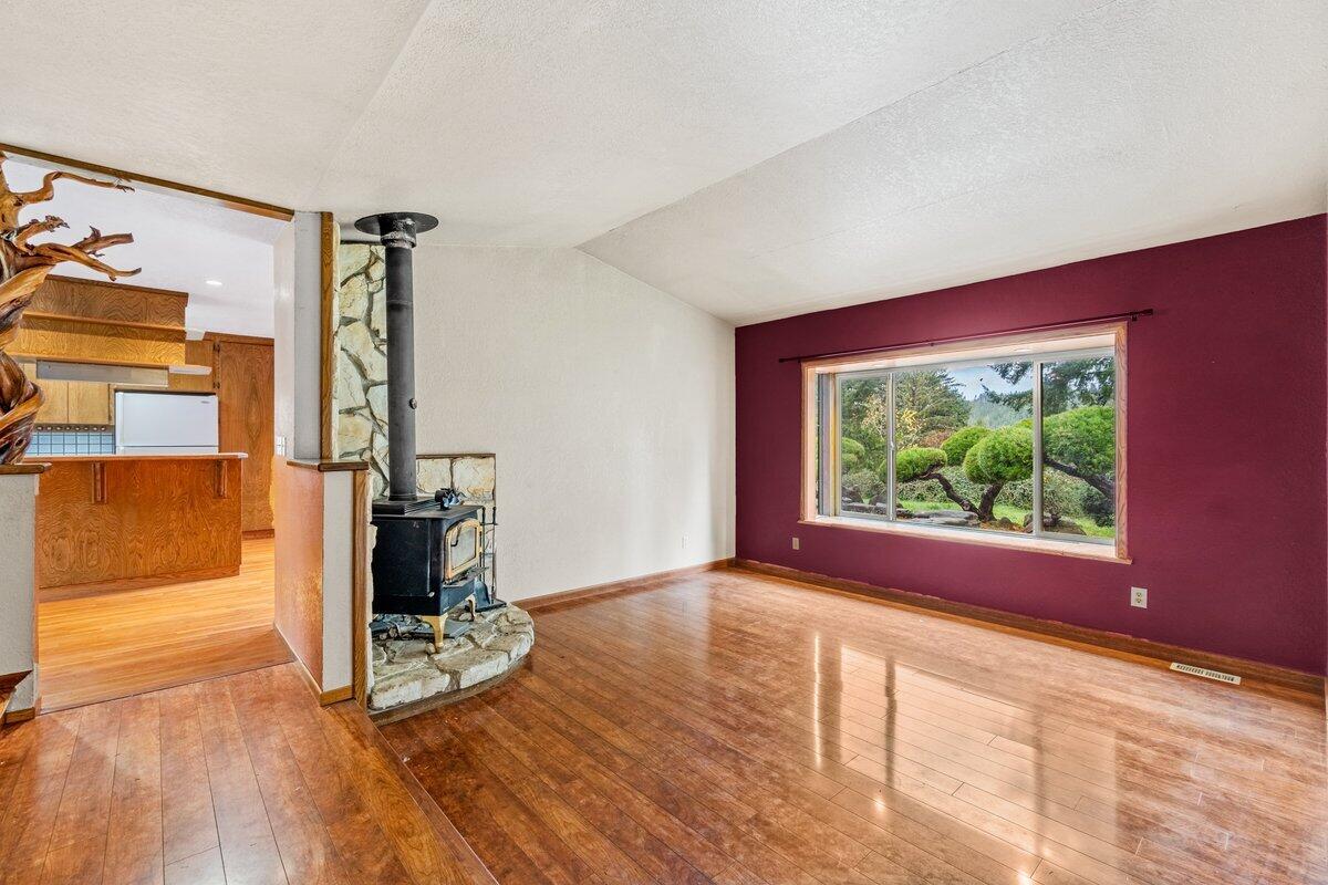 230 Warren Creek Road Arcata, CA 95521 - Photo 4 of 44 DSC08803-HDR