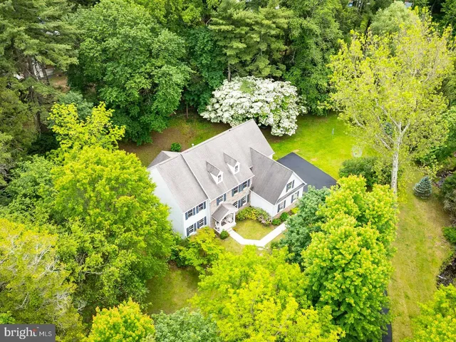 a view of yard with swimming pool