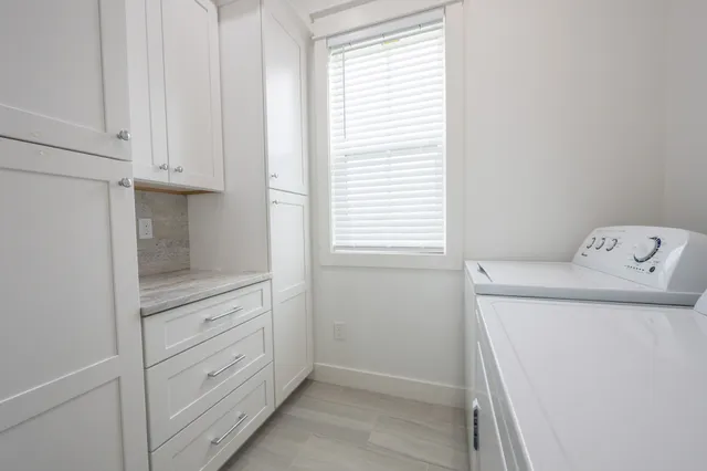 a view of walk in closet