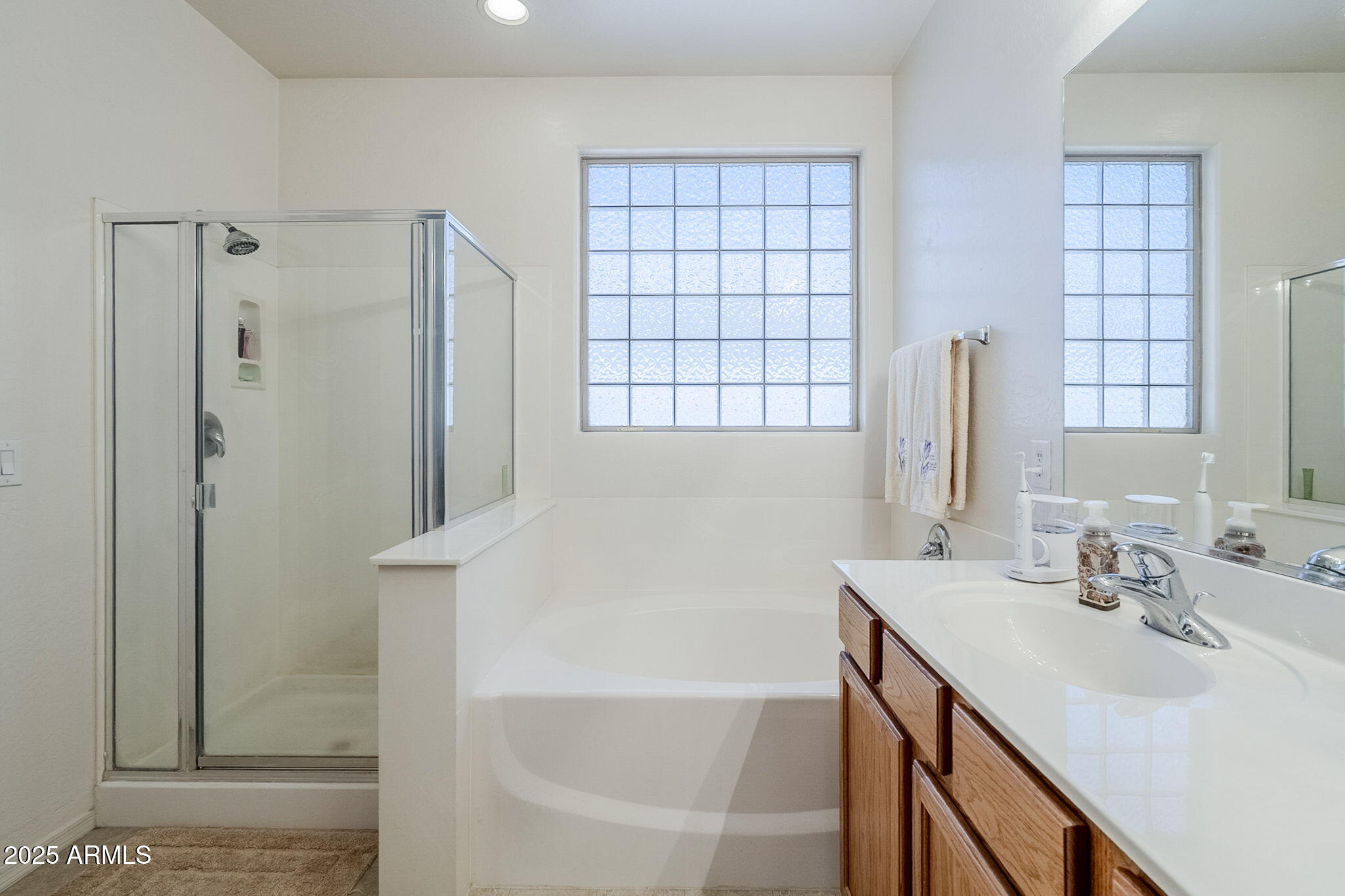 10233 West Cordes Road Tolleson, AZ 85353 - Photo 35 of 57 Primary bathroom 2