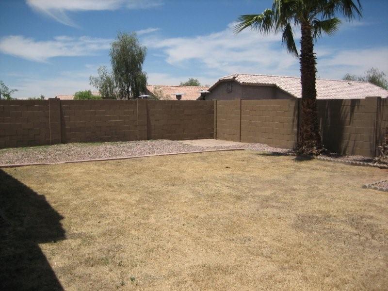 2102 West Vineyard Road Phoenix, AZ 85041 - Photo 17 of 18 2102 W