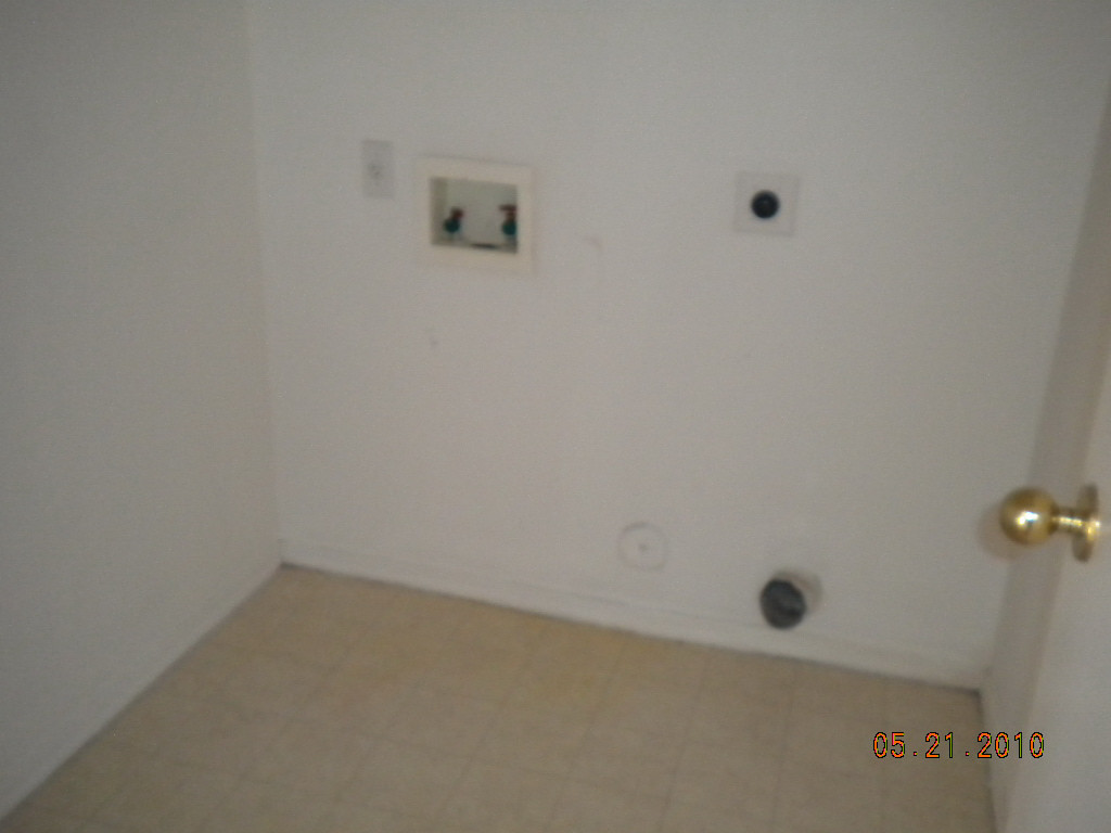 2102 West Vineyard Road Phoenix, AZ 85041 - Photo 18 of 18 DSCN1810