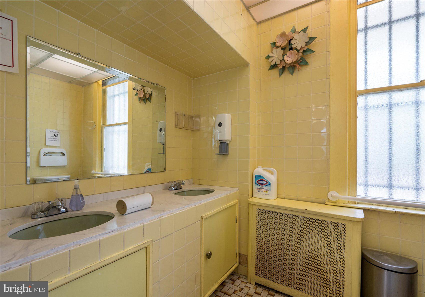 2406 Garrison Boulevard Baltimore, MD 21216 - Photo 20 of 51