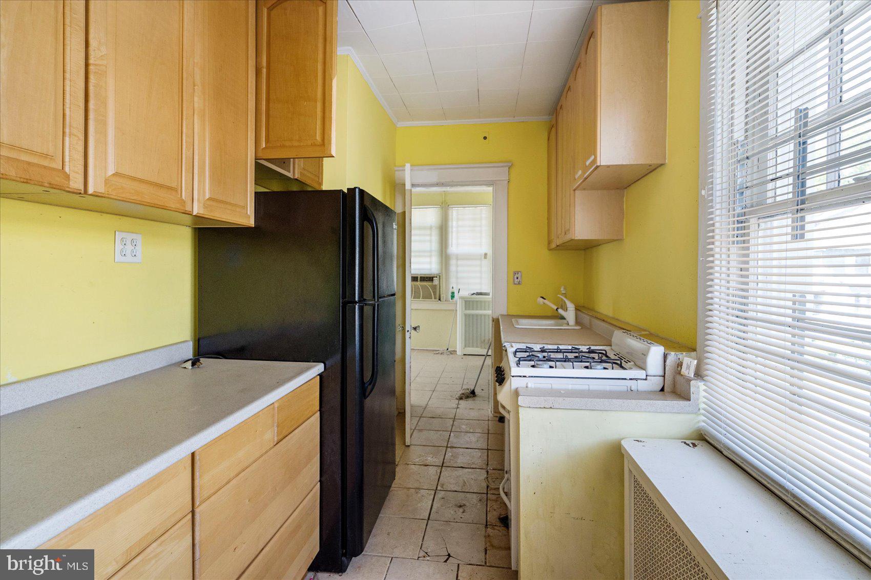 2406 Garrison Boulevard Baltimore, MD 21216 - Photo 48 of 51