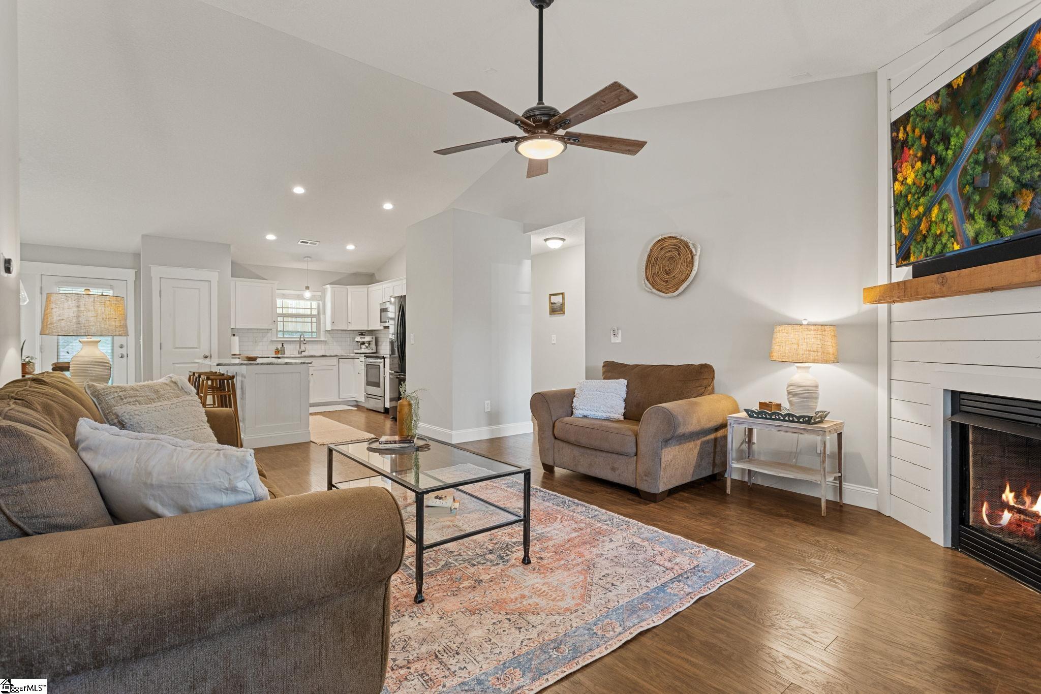 14 Redwolf Lane Taylors, SC 29687 - Photo 11 of 25 Gallery Image 11