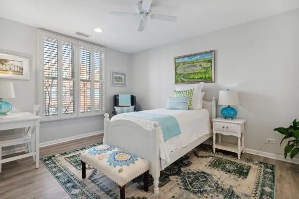 $6,500 | 2740 Valor Drive, Unit 1, Glenview, IL 60026