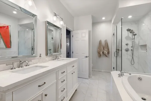 $6,500 | 2740 Valor Drive, Unit 1, Glenview, IL 60026