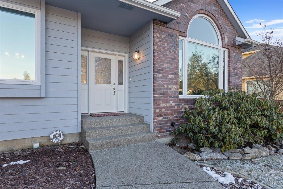 728 East Golden Road Spokane, WA 99208 - Photo 2 of 39 Gallery Image 2