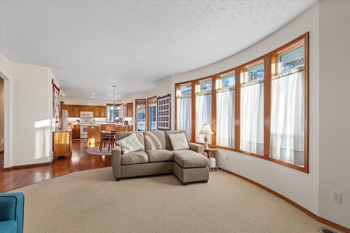 728 East Golden Road Spokane, WA 99208 - Photo 9 of 39 Gallery Image 9