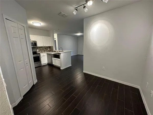 $1,900 | 5550 East Michigan Street, Unit 3125, Orlando, FL 32822