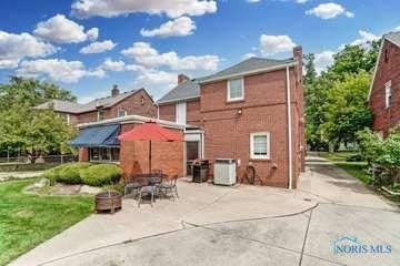 2341 Cheltenham Road Toledo, OH 43606 - Photo 35 of 38 Photo 36