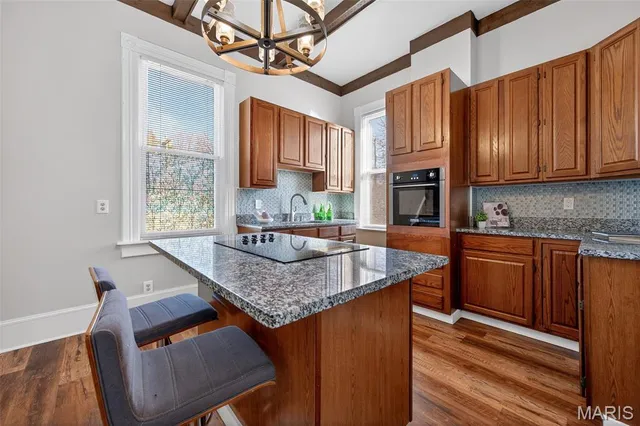 $229,500 | 1212 North 3rd Street, St. Charles, MO 63301