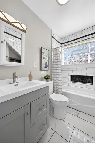 $229,500 | 1212 North 3rd Street, St. Charles, MO 63301