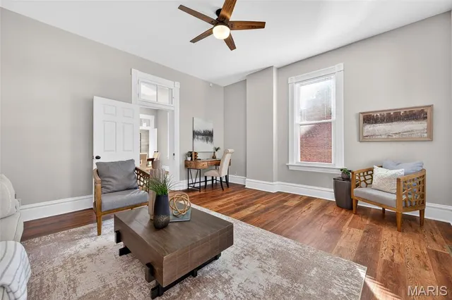 $229,500 | 1212 North 3rd Street, St. Charles, MO 63301