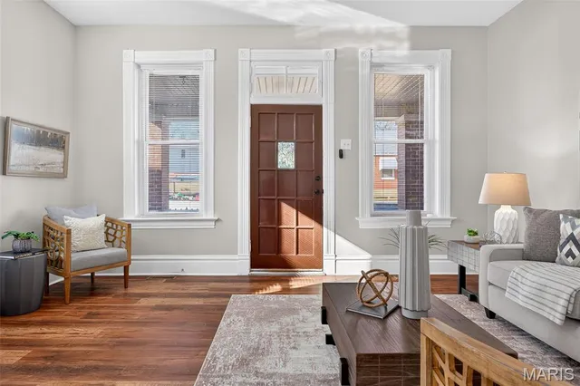 $229,500 | 1212 North 3rd Street, St. Charles, MO 63301