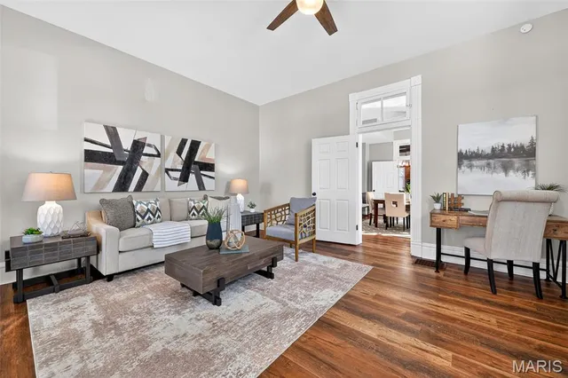 $229,500 | 1212 North 3rd Street, St. Charles, MO 63301