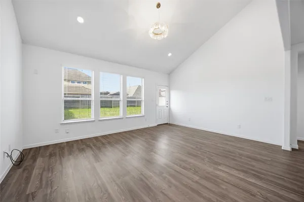 $2,400 | 32319 Melbrooke Drive, Brookshire, TX 77423