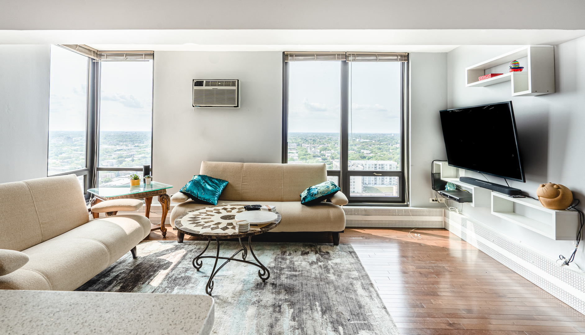6166 North Sheridan Road, Unit 26L Chicago, IL 60660 - Photo 16 of 20