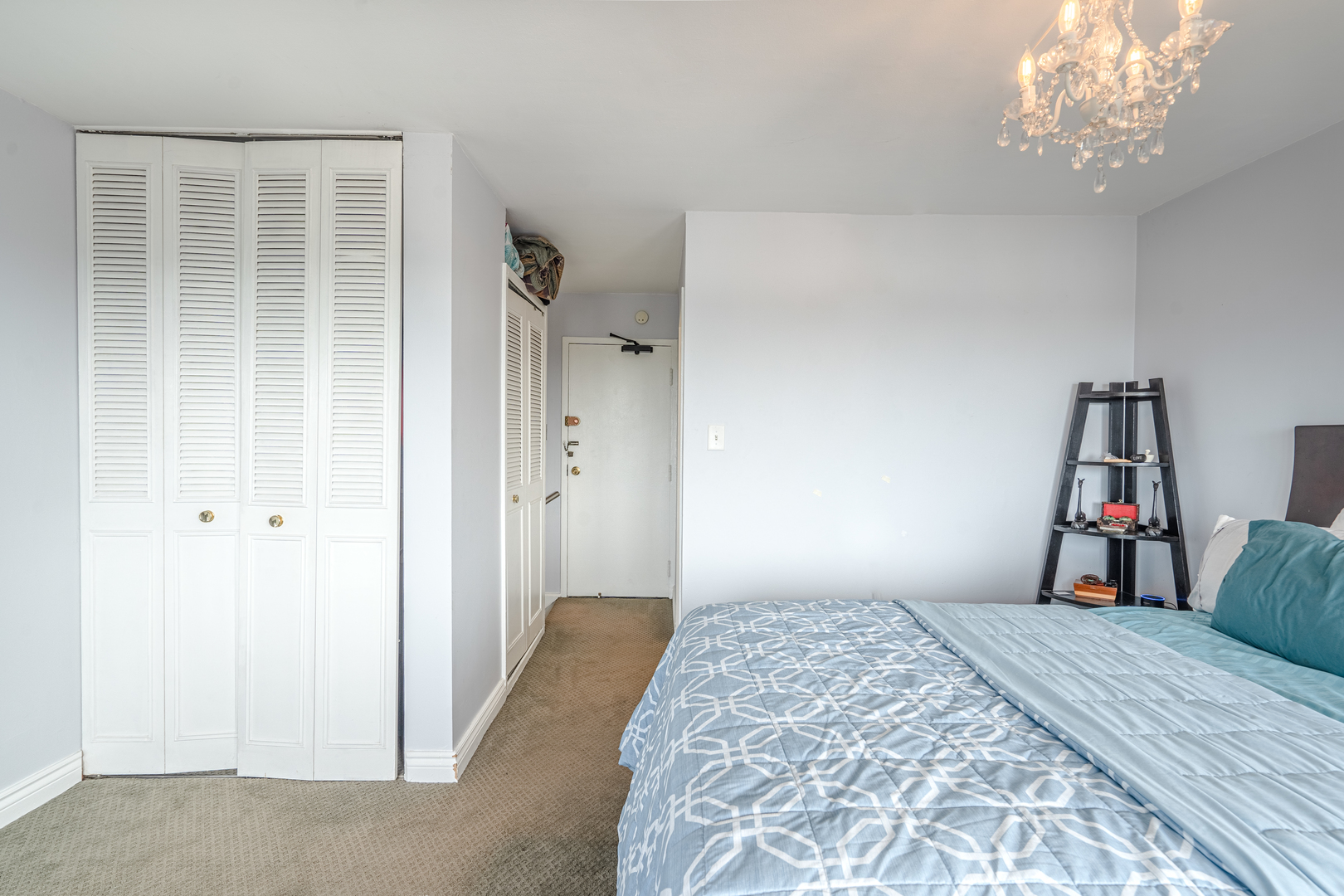 6166 North Sheridan Road, Unit 26L Chicago, IL 60660 - Photo 6 of 20