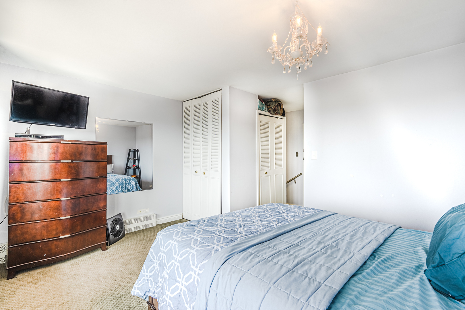 6166 North Sheridan Road, Unit 26L Chicago, IL 60660 - Photo 7 of 20