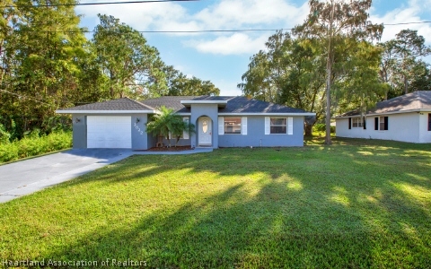 3822 El Rado Avenue Sebring, FL 33872 - Photo 1 of 24 Gallery Image 1